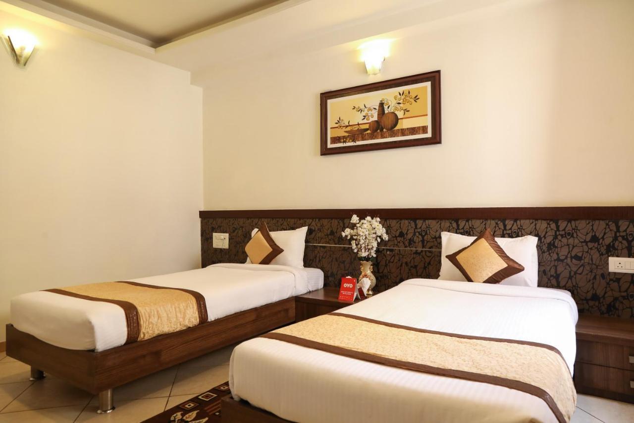 Oyo 10943 Hotel Plus Corporate Khapa  Екстер'єр фото
