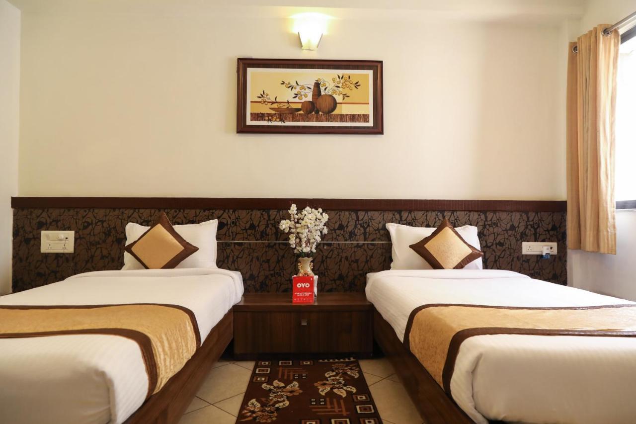 Oyo 10943 Hotel Plus Corporate Khapa  Екстер'єр фото
